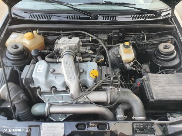 Ford Fiesta 1.6 Turbo - 38