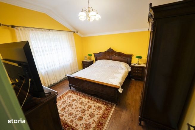 Casa cu personalitate Strada Spania-18