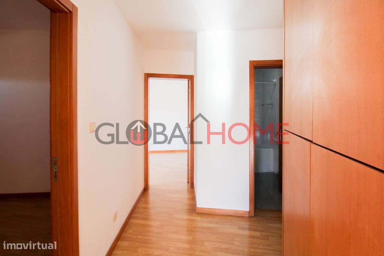 Apartamento T3 na Avenida da Carvalha-24