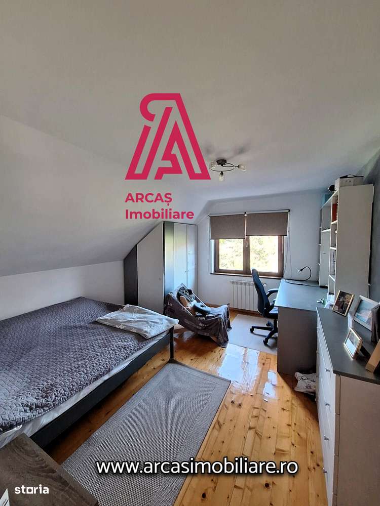 Casa individuala de vanzare cu 5 camere-zona Sub Arini!-11