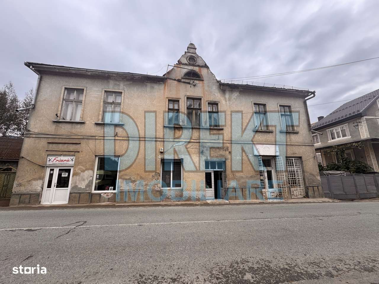 Spatiu comercial + Apartament de locuit - Imagine principală: 3/19