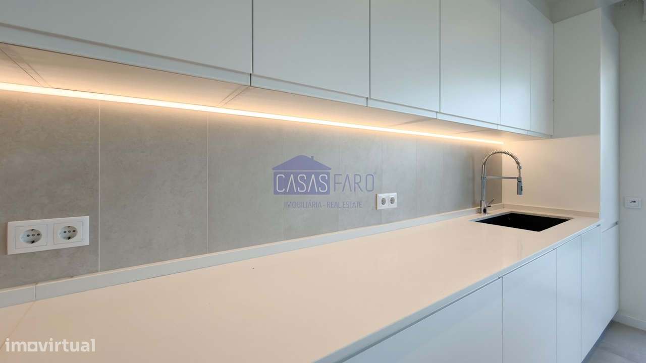 Moradia em banda V4 num empreendimento de Luxo, em Faro, Algarve - Grande imagem: 5/36