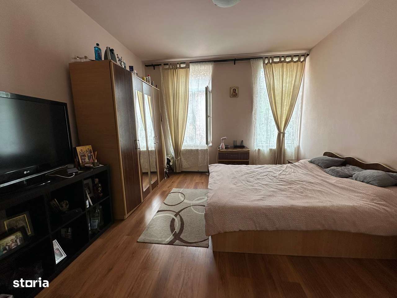 Apartament 4 camere , 92 mp { Metrou Universitate } - Imagine principală: 4/16