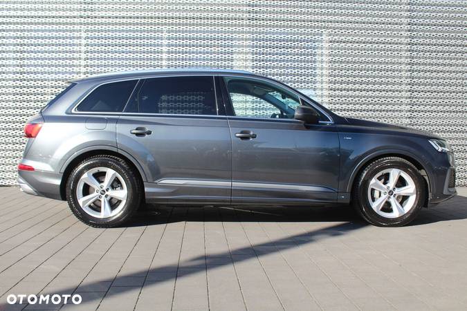 Audi Q7 - 11