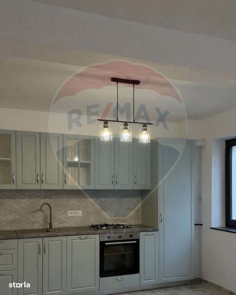 Casă Premium de Închiriat în Zona Semicentrală - Imagine principală: 2/12