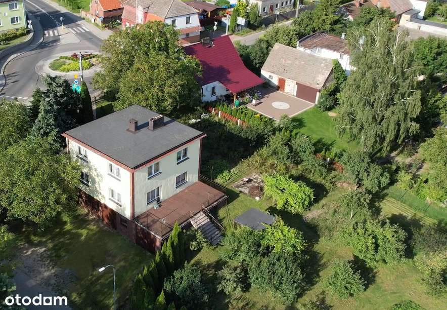 Dom pod miastem 5 pokoi 3 garaże  ogród i sad-18