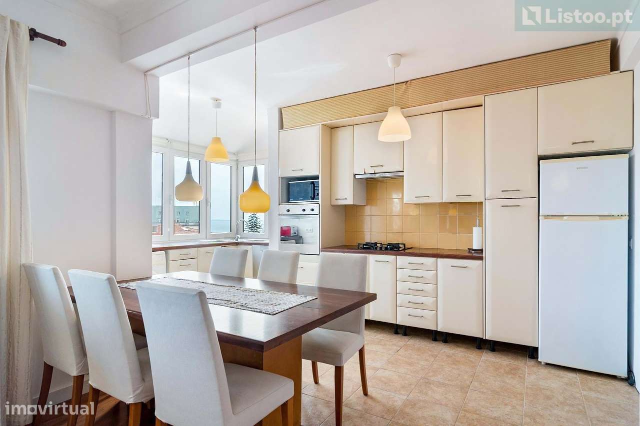 Apartamento T2+T1 com vista mar, no Monte Estoril-8