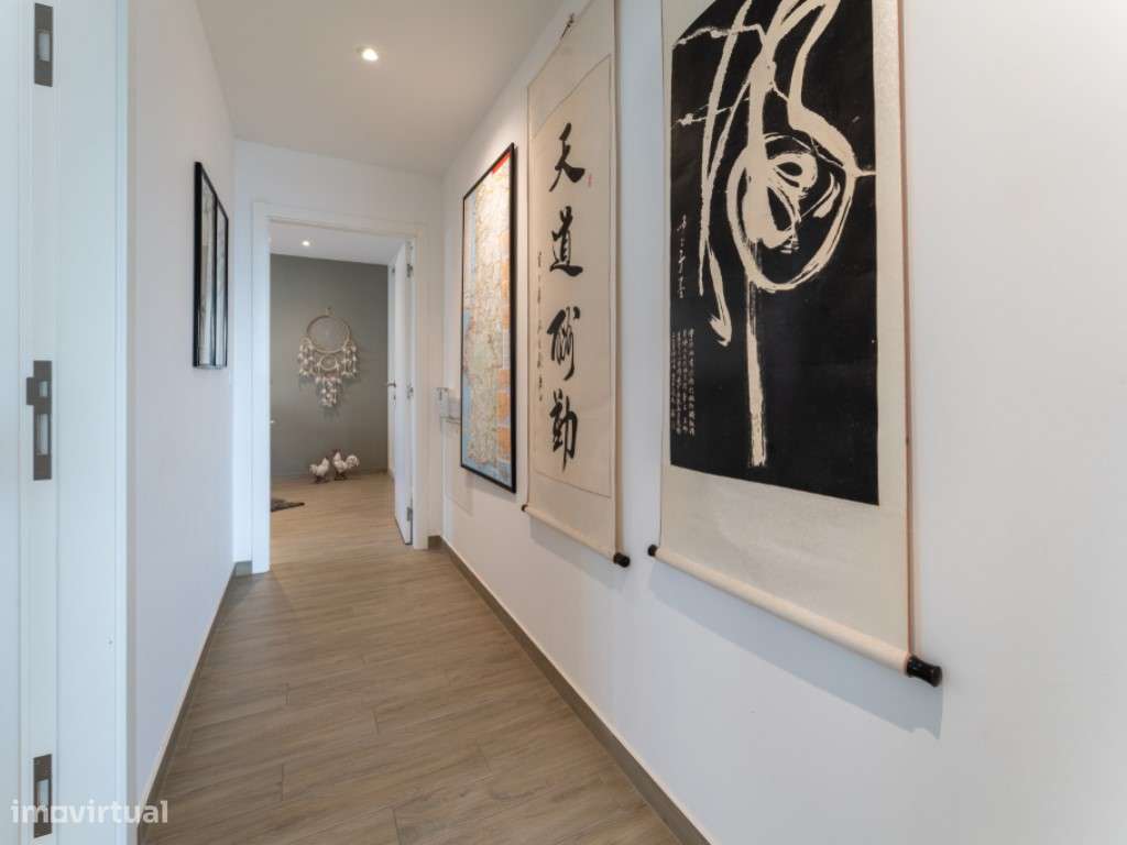 Apartamento T4 com Vista Mar, Terraço e Garagem na Nazaré-19