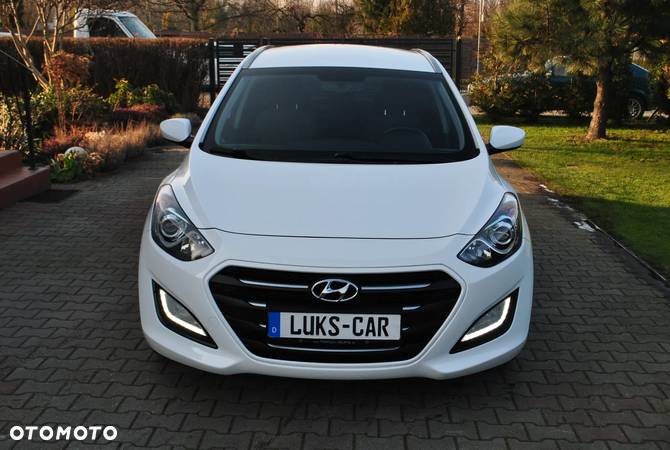 Hyundai I30 Kombi 1.4 Pure - 8