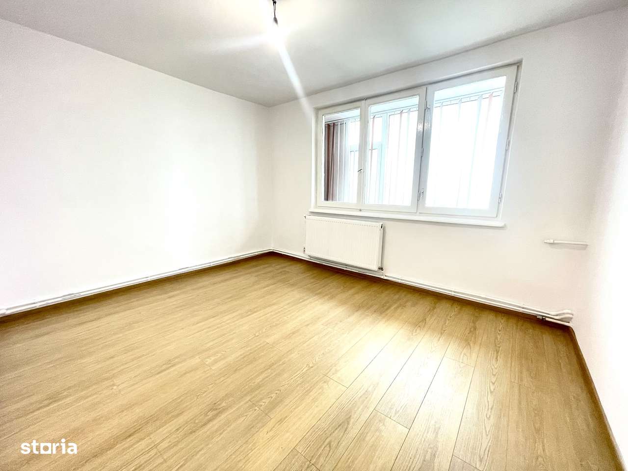 2 decomandate, renovat modern, Orizont - Imagine principală: 3/12