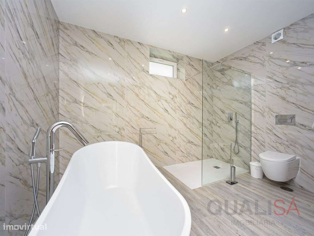 Moradia T5 com piscina, jardim e pomar e com vistas panorâmicas em ...-31