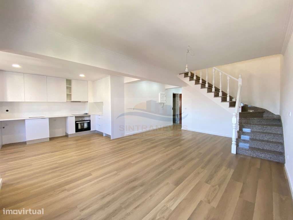 Duplex T3 com vistas incríveis em Algueirão-Mem Martins - Oportunid... - Grande imagem: 2/29