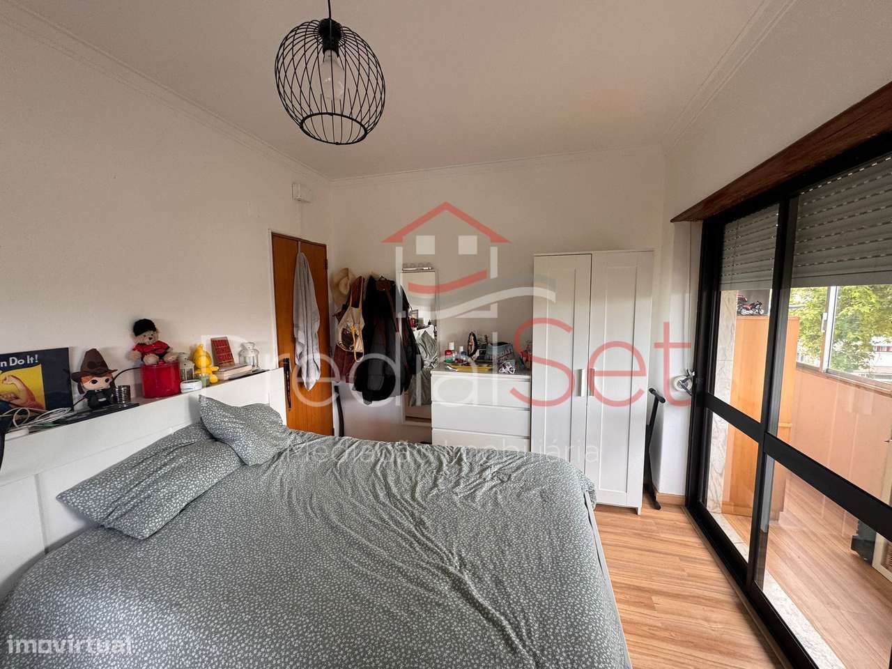 Apartamento T4  Remodelado em Corroios-13
