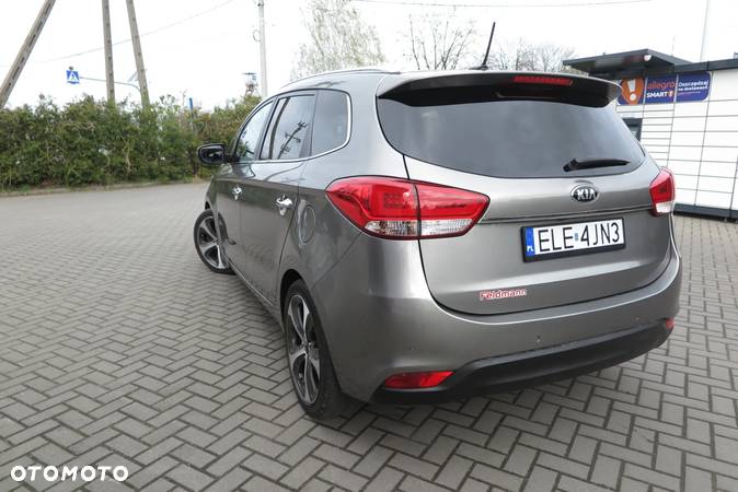 Kia Carens 1.7 CRDi XL 7os - 4