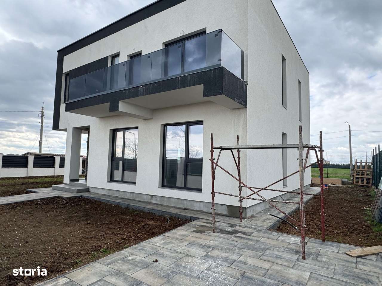 Vila Tunari MODERNA si spatioasa teren 500m, TOATE UTILITATILE - Imagine principală: 3/12