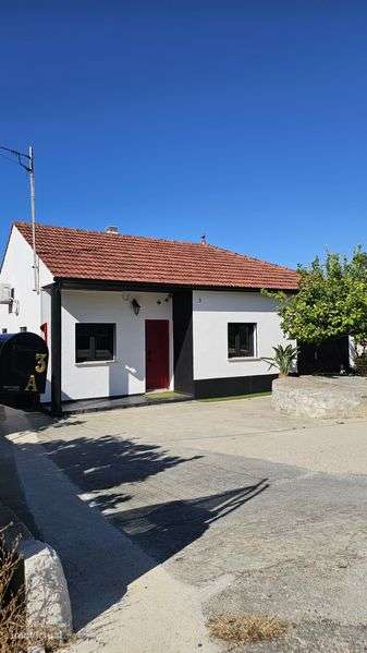 T2 remodelado Maceira, Leiria (despesas incluidas) - Grande imagem: 4/8