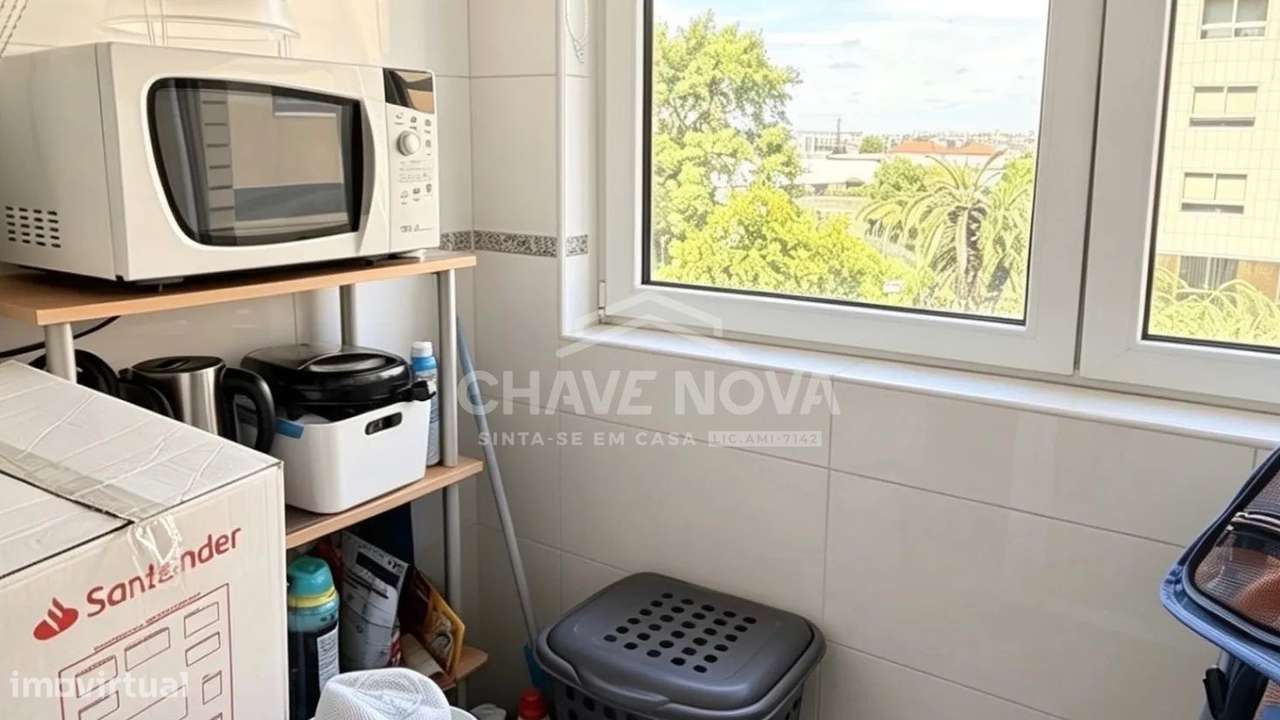 T2 Ren. c/lugar de garagem em Vila Nova de Gaua ( Gaiashopping)-15