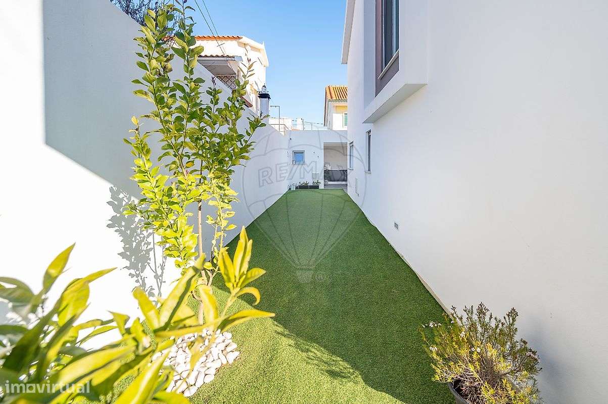 Moradia T4 para venda-5