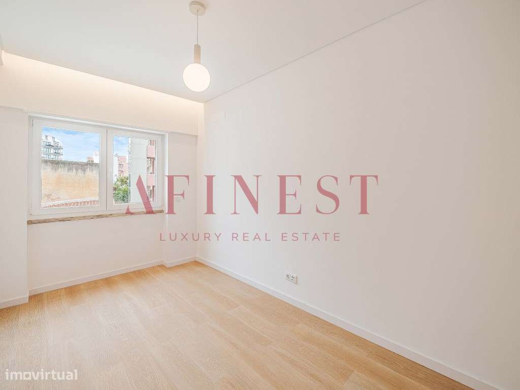 T2 Totalmente Remodelado | Graça | 70m² | Nascente/Poente | Varanda...-23