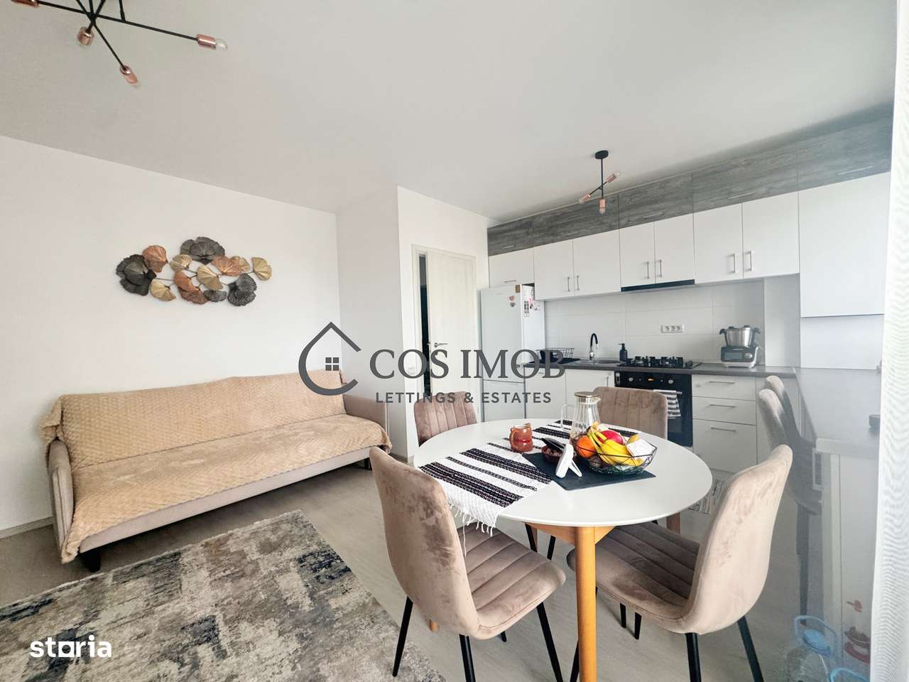 De vânzare apartament 3 camere , Vivamus, zona Coresi-0