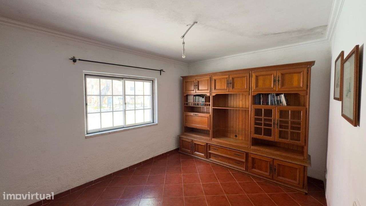 Moradia T3 + anexoT3 + sótão - 195 m2 - Abóboda - São Domingos de Rana-4