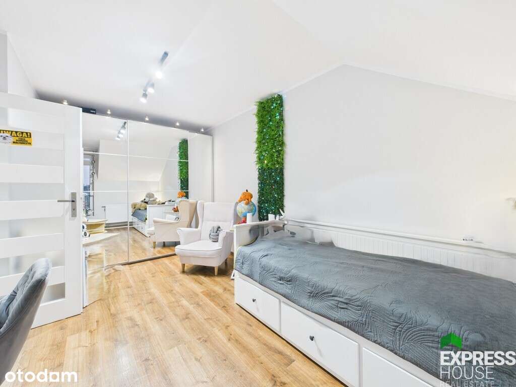 Bliźniak z garażem, 3 poziomy, bardzo zadbany-8