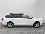 Skoda Octavia Combi 2.0 TDI DSG Ambition - 6