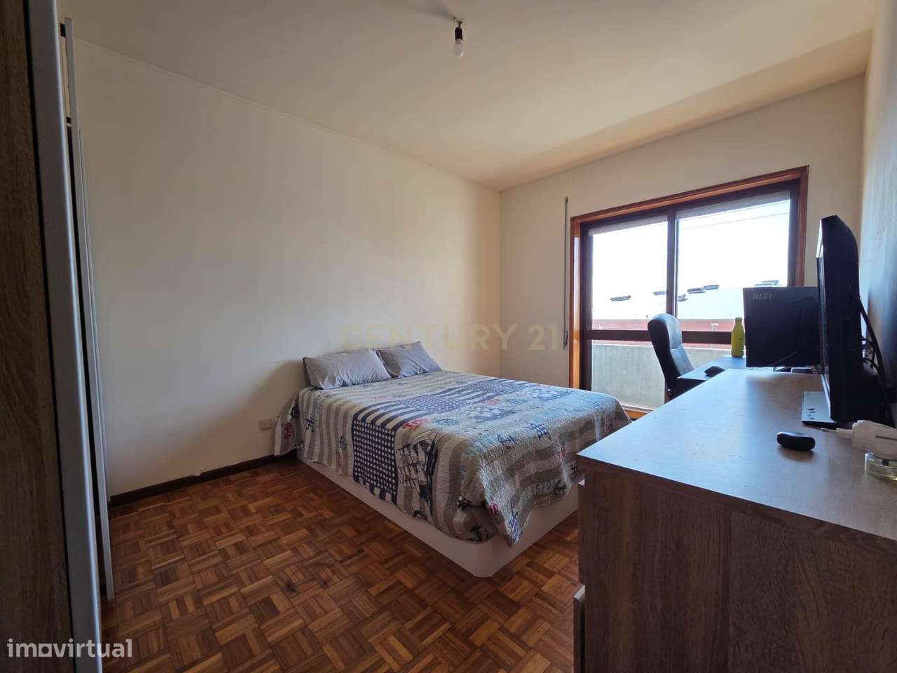 APARTAMENTO T2 | VARANDA | LUGAR DE GARAGEM | ARRUMOS | ELEVADOR | GON-13