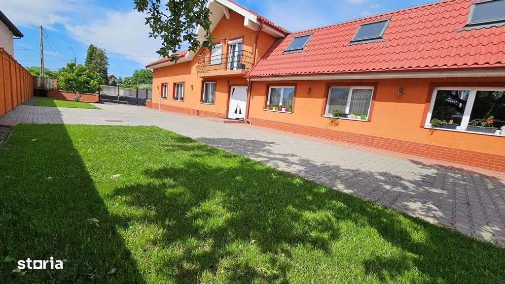 Casa de vanzare in oras, Cartierul Unirii, ideal pentru invesitie-0