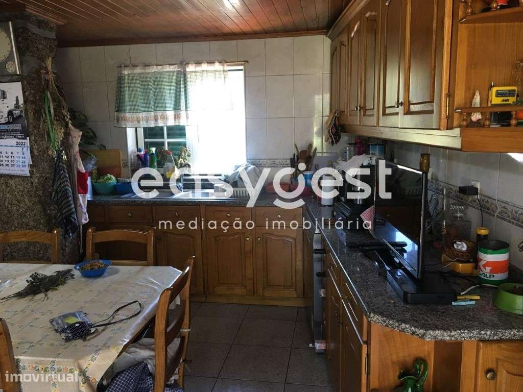 Moradia Rústica T3 na Aldeia de Lourosa, Oliveira do Hospital - Grande imagem: 4/20