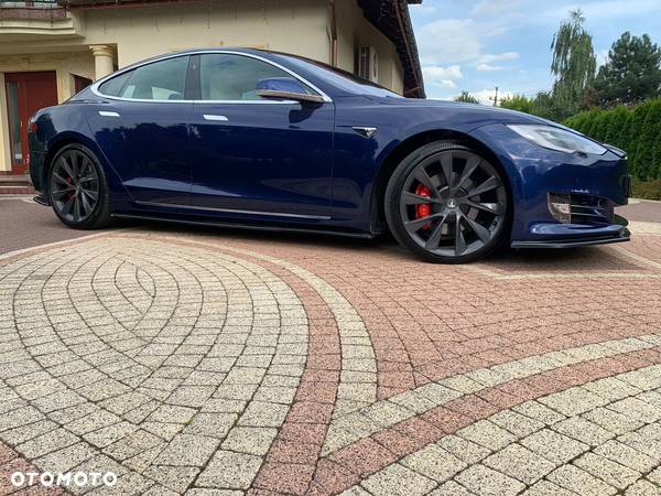 Tesla Model S Performance - 15