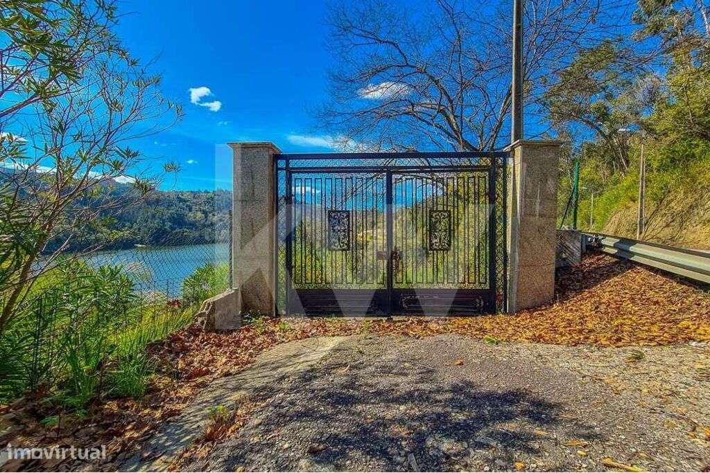 Fantástico terreno na margem do Rio Douro - Grande imagem: 4/31