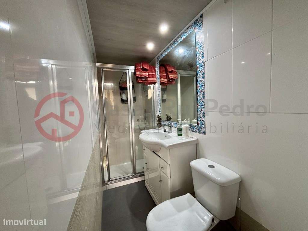 Moradia T2 com anexo, zona de lazer, na Charneca da Caparica-23