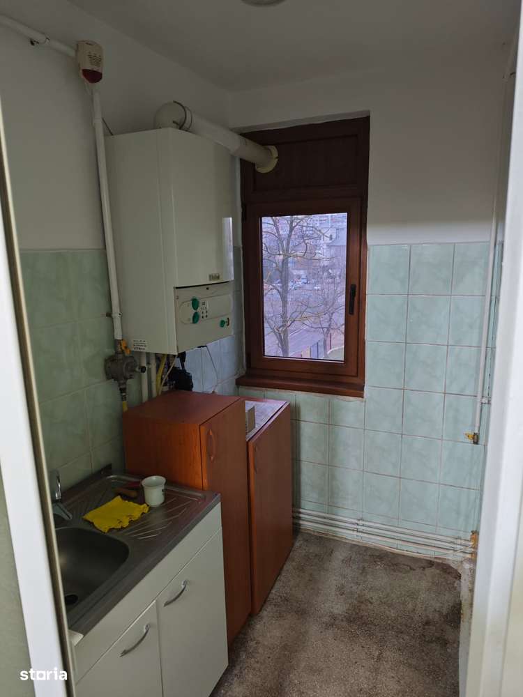 Apartament 3 camere de vânzare, scoala 29-5
