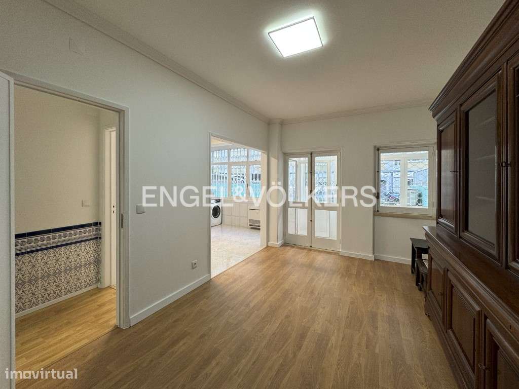 Apartamento T2 com Terraço em Carnide - Grande imagem: 2/36