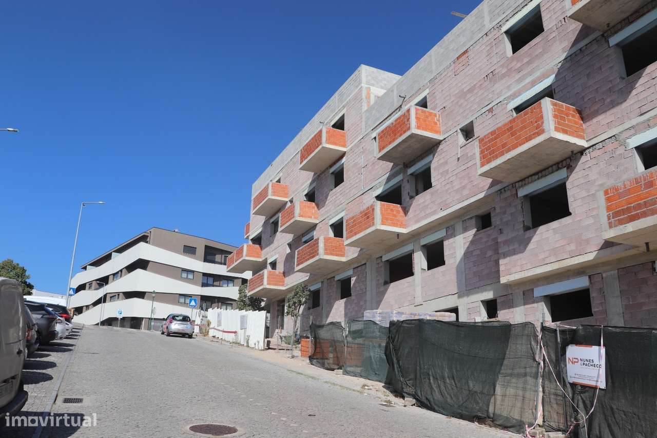 Apartamento T2 Venda em Silvares, Pias, Nogueira e Alvarenga,Lousada-0