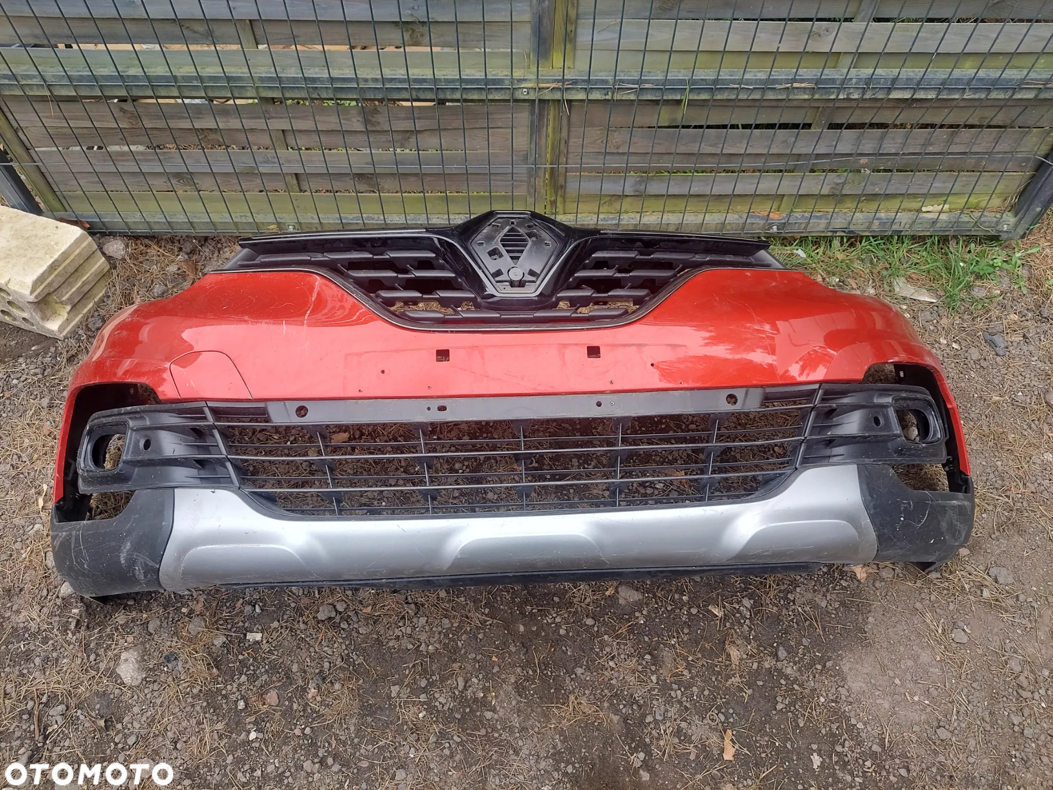 Renault captur I lift zderzak grill 6 pdc - 2