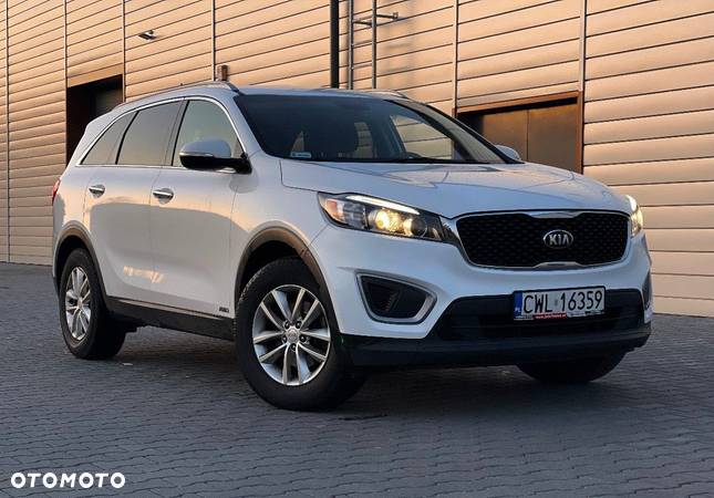 Kia Sorento - 2