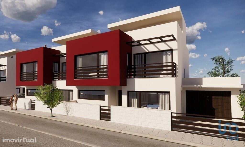 Casa de Cidade T4 em Leiria de 159,00 m2