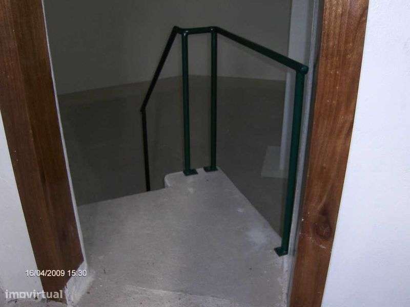 Armazém na Encosta do Sol em Caldas da Rainha - Grande imagem: 4/9