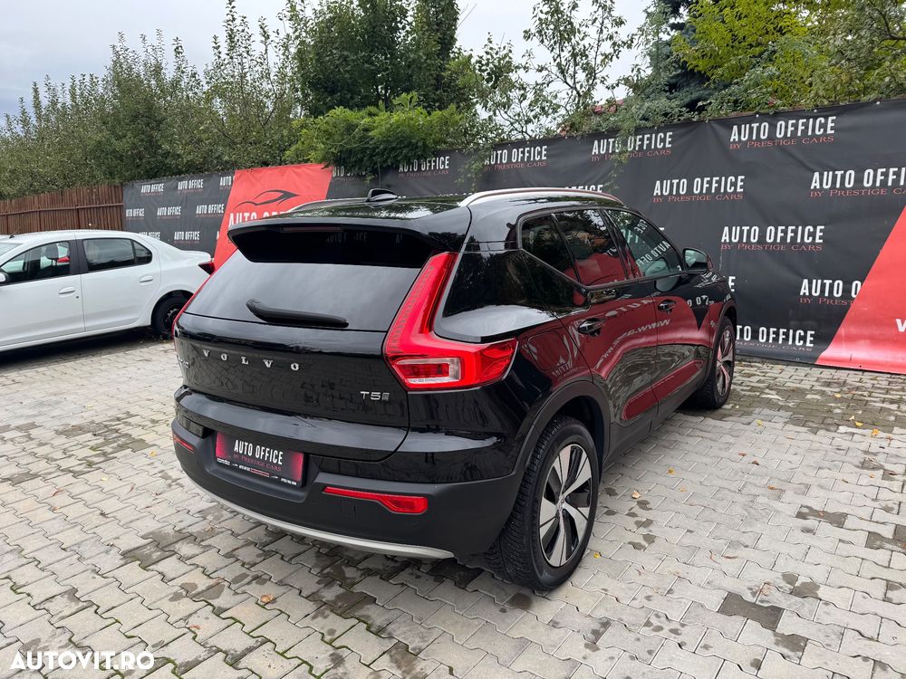 volvo xc-40   recharge t5 twin engine at7 inscription