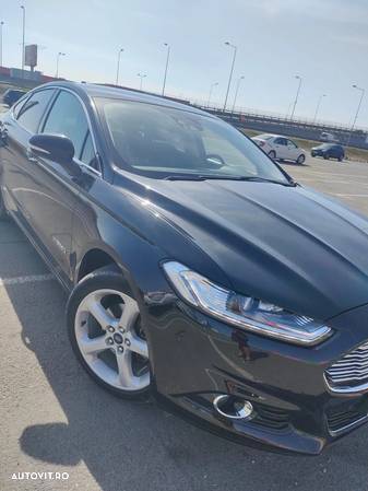 Ford Mondeo 2.0 HEV Titanium - 10