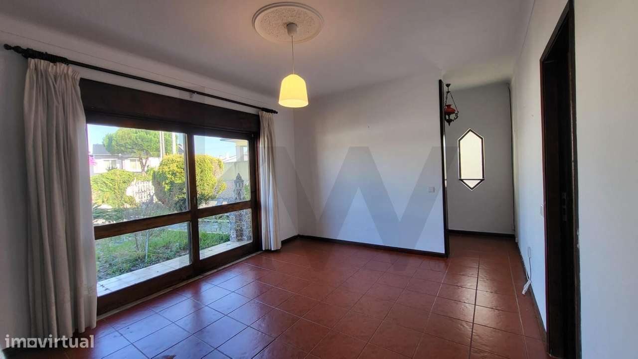 Moradia T3 com excelente exposição solar e amplo espaço exterior em - Grande imagem: 5/49