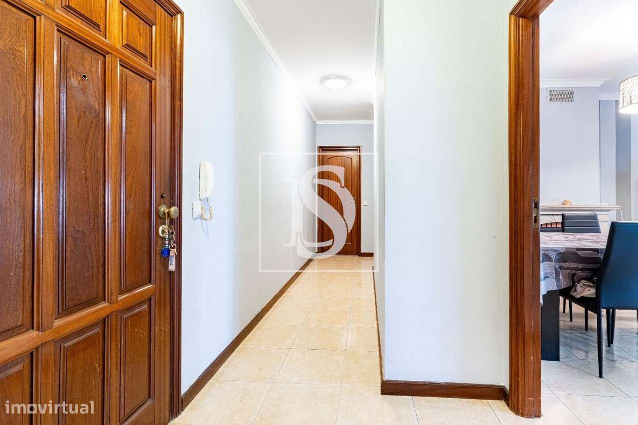 Apartamento T3 em Vila Nova de Gaia – Luminoso e Mobilado Oportunidade-15