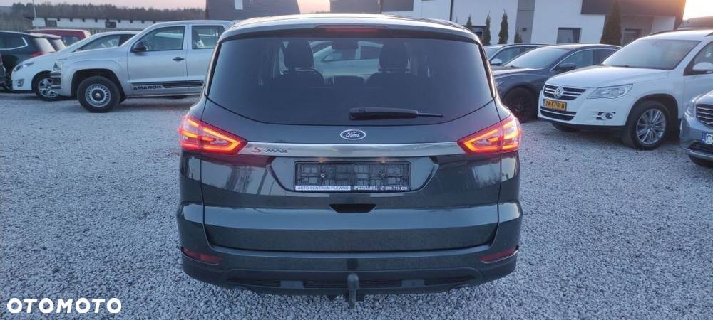 Ford S-Max - 8