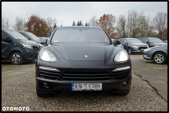 Porsche Cayenne - 2