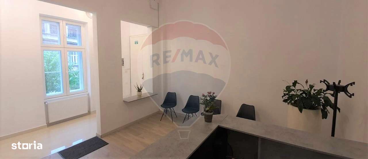 Spațiu de închiriat 149 mp, ultracentral, în Palatul Neumann - Imagine principală: 2/13