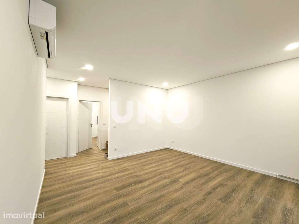 Apartamento T2 - Totalmente Renovado-6