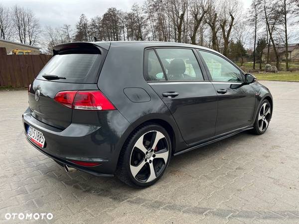 Volkswagen Golf 2.0 GTI DSG Edition 35 - 2