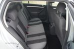 Volkswagen Golf V 1.9 TDI Comfortline - 20